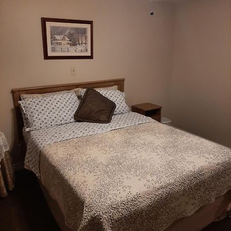 ナイアガラ・フォールズ トリリウム ベッド ＆ ブレックファースト Bed & Breakfast エクステリア 写真